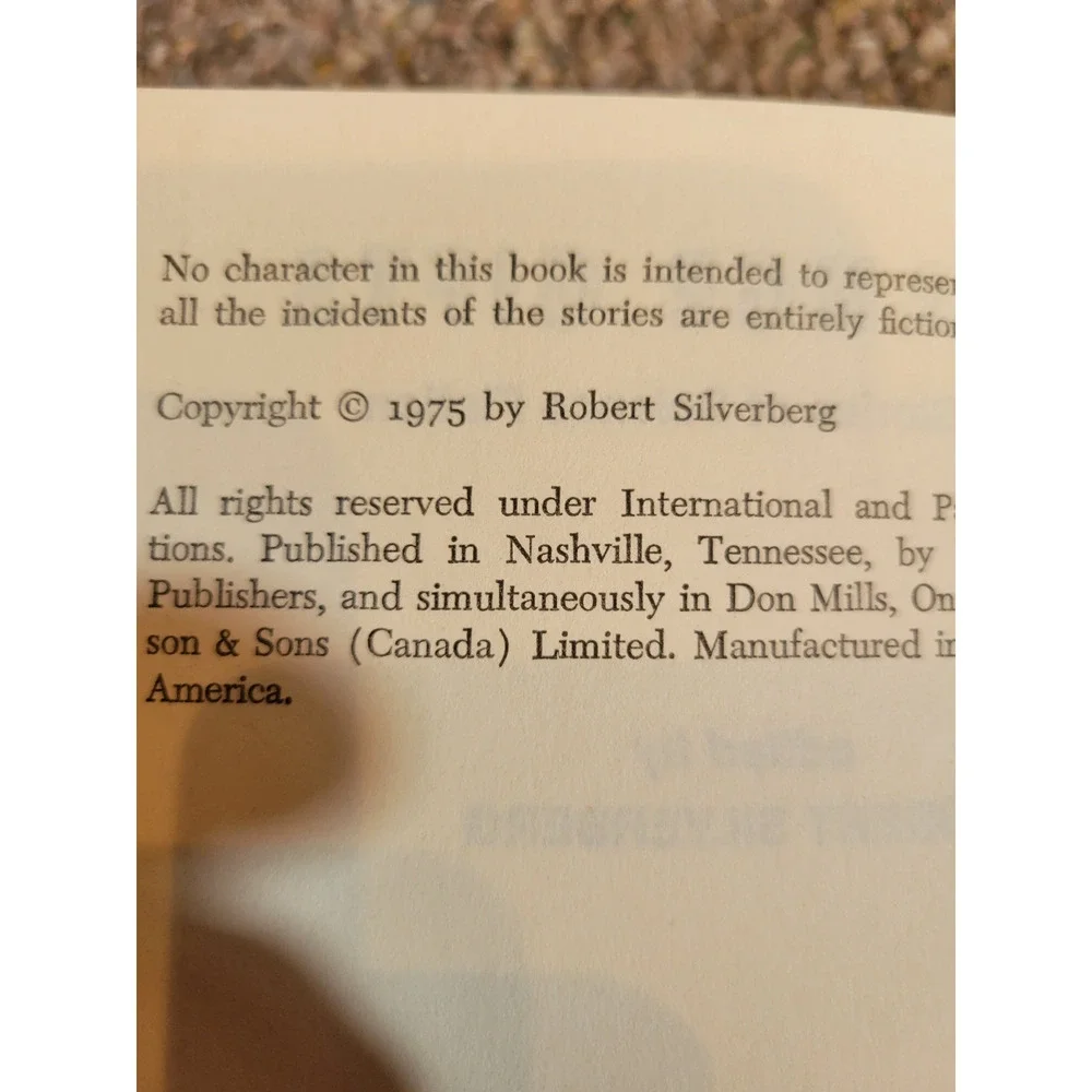 Strange Gifts: Eight Stories of Science Fiction (BCE) by Robert‎ A. Silverberg